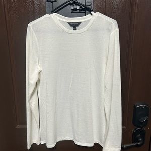 Women’s banana republic size L white long sleeve lightweight sweater
